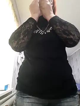 Snapshot of Belowa7364 chatting on March 17, 2026, 5:33 am Belowa7364 online show from March 17, 2026, 5:33 am