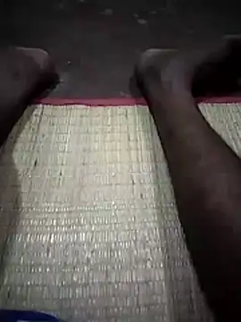 sathish2895 online show from April 26, 2026, 10:24 am