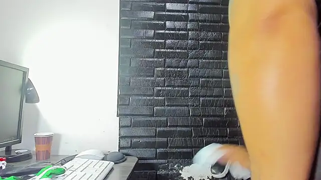 ScarlettSexRx online show from April 17, 2026, 12:30 pm