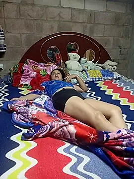 keyri0690 online show from February 26, 2026, 2:05 pm