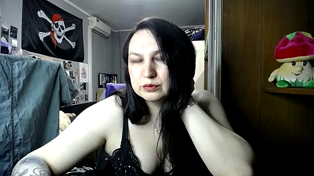 Snapshot of EvaBeautyXx chatting on March 2, 2026, 9:32 pm EvaBeautyXx online show from March 2, 2026, 9:32 pm