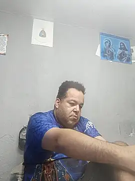 Snapshot of UrsoBissexualPauGrosso chatting on May 2, 2026, 3:00 am UrsoBissexualPauGrosso online show from May 2, 2026, 3:00 am