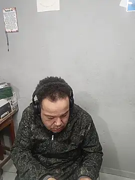 Snapshot of UrsoBissexualPauGrosso chatting on May 23, 2026, 2:50 am UrsoBissexualPauGrosso online show from May 23, 2026, 2:50 am