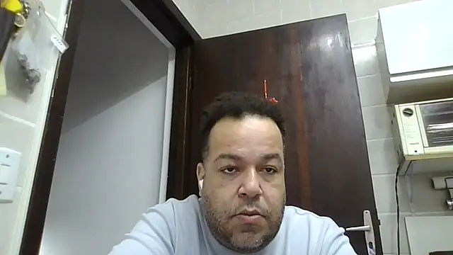 Snapshot of UrsoBissexualPauGrosso chatting on May 27, 2026, 7:55 pm UrsoBissexualPauGrosso online show from May 27, 2026, 7:55 pm