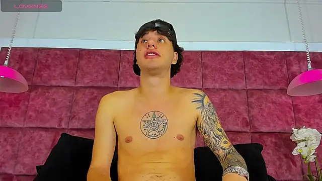 Snapshot of EXCLUSIVE8 chatting on March 6, 2026, 4:31 am EXCLUSIVE8 online show from March 6, 2026, 4:31 am