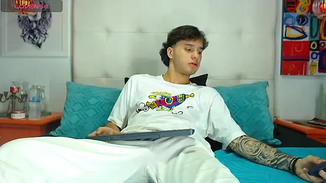 Snapshot of EXCLUSIVE8 chatting on March 19, 2026, 4:38 am EXCLUSIVE8 online show from March 19, 2026, 4:38 am