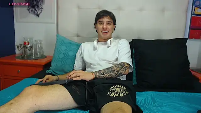 Snapshot of EXCLUSIVE8 chatting on March 21, 2026, 4:39 am EXCLUSIVE8 online show from March 21, 2026, 4:39 am