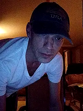 Snapshot of amazonwalrus chatting on October 29, 2025, 4:26 am amazonwalrus online show from October 29, 2025, 4:26 am