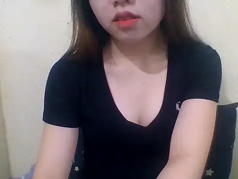 kiraa-007 online show from April 1, 2026, 1:23 pm