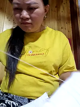 Snapshot of phay79 chatting on May 7, 2026, 1:38 pm phay79 online show from May 7, 2026, 1:38 pm