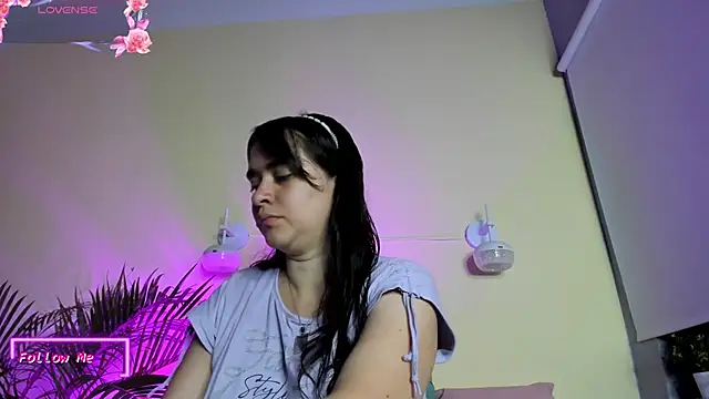  VALERIAGOMEZ online show from March 7, 2026, 11:07 am