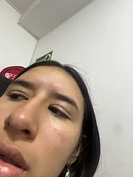 LilyRossi  online show from July 6, 2026, 12:24 pm