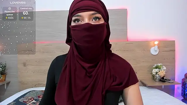  jennaa online show from April 14, 2026, 8:04 pm