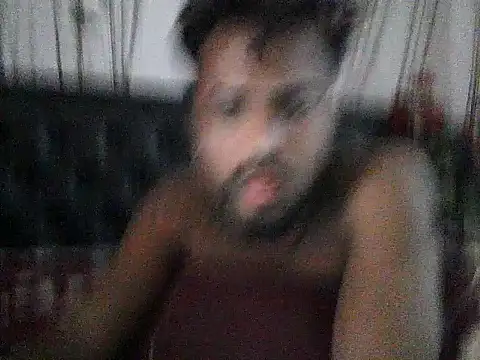 Hunkytop online show from May 5, 2026, 5:48 am
