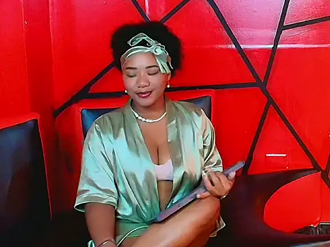 Pamela Cortezz online show from March 9, 2026, 7:40 pm