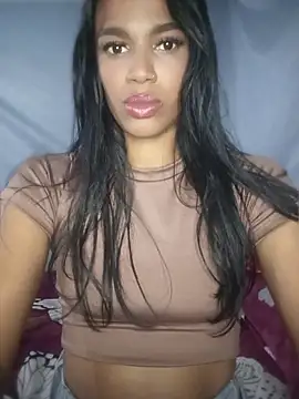 Snapshot of FlorSalvaje_ chatting on March 28, 2026, 1:05 am FlorSalvaje online show from March 28, 2026, 1:05 am