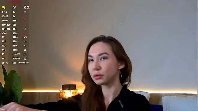 Snapshot of EmilyGray__ chatting on April 18, 2026, 7:01 am EmilyGray online show from April 18, 2026, 7:01 am