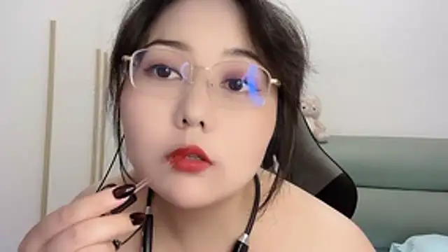 Susu-36E online show from April 24, 2026, 11:12 am