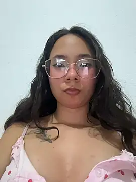 Aliciaa-petite online show from July 21, 2026, 3:20 am