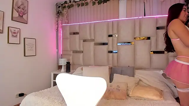 Snapshot of Hanna_klover chatting on February 28, 2026, 4:02 am Hanna klover online show from February 28, 2026, 4:02 am