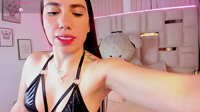 Hanna klover online show from April 16, 2026, 3:40 am