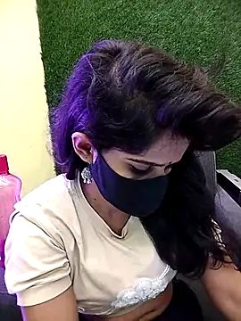 Tinaa baby online show from April 29, 2026, 11:14 am