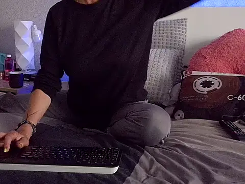 Snapshot of mariaplaya chatting on April 13, 2026, 6:30 am mariaplaya online show from April 13, 2026, 6:30 am