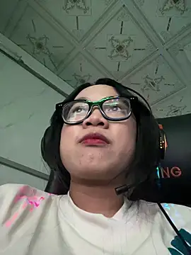 Snapshot of Leeeeiu chatting on June 2, 2026, 3:14 pm Leeeeiu online show from June 2, 2026, 3:14 pm