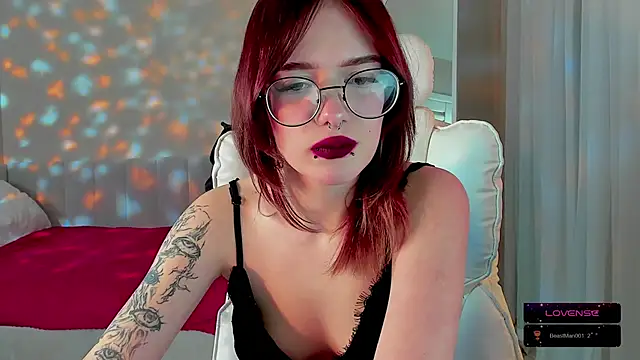 Marika Degas online show from March 10, 2026, 12:54 pm