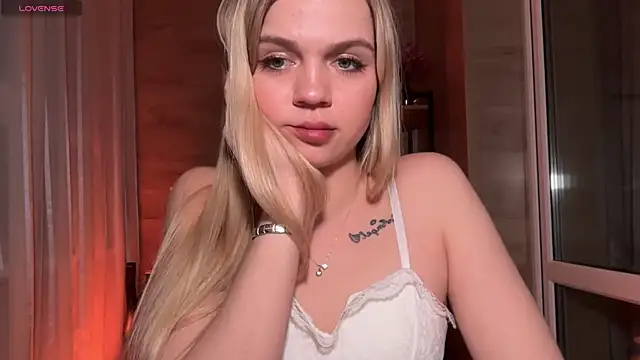 AlexaDeviliciouss online show from May 28, 2026, 7:22 pm