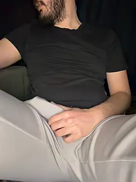 Sertt161 online show from April 10, 2026, 4:44 pm