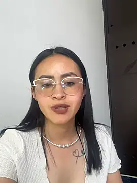 Anni Rose online show from March 8, 2026, 2:54 pm