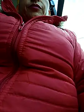 Lucia Rios online show from April 2, 2026, 11:41 am