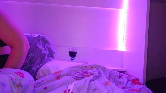 nyxiejinx online show from March 15, 2026, 10:27 pm