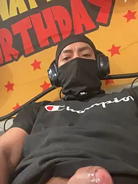 alec25b online show from April 5, 2026, 5:48 am