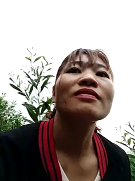 Lilinn  online show from March 1, 2026, 11:51 pm