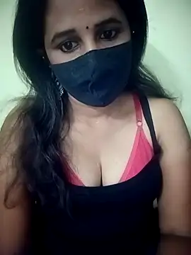 Snapshot of Tamil_Rani- chatting on March 12, 2026, 7:53 pm Tamil Rani- online show from March 12, 2026, 7:53 pm