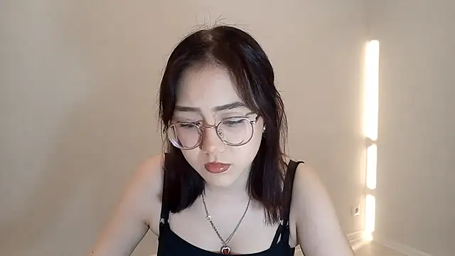 Snapshot of SolvedGlobe chatting on March 20, 2026, 2:11 pm SolvedGlobe online show from March 20, 2026, 2:11 pm