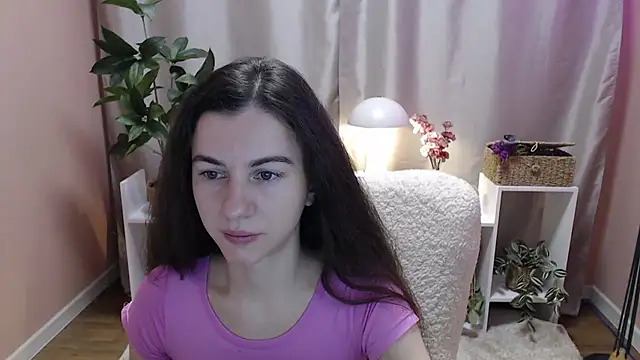 MistyBree online show from April 13, 2026, 8:09 am