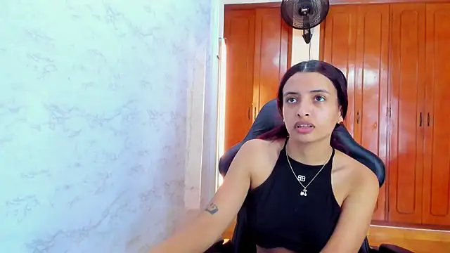 Snapshot of lizzie_skinny chatting on May 11, 2026, 7:00 pm lizzie skinny online show from May 11, 2026, 7:00 pm