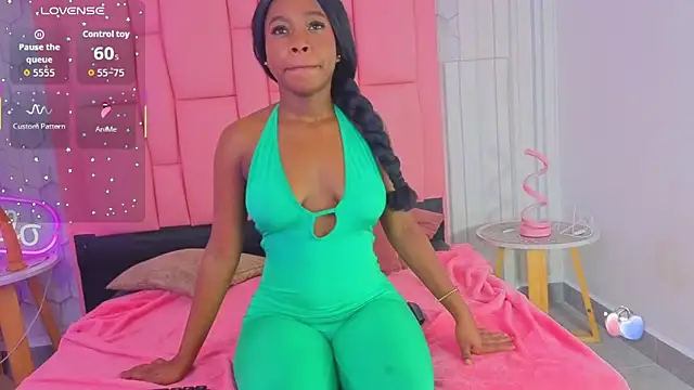 ashlleyray online show from March 9, 2026, 7:51 pm