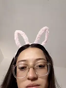 EvaMark  online show from April 7, 2026, 11:21 am