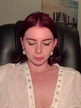 VelvetChloe online show from May 31, 2026, 6:09 pm