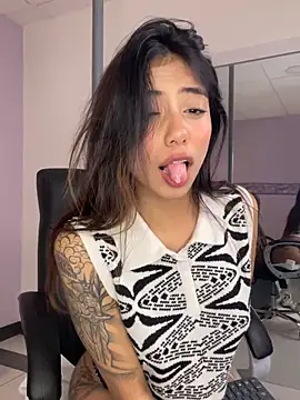 Cataleyaa23 online show from March 6, 2026, 9:11 pm