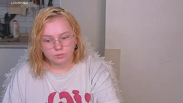 soft focus online show from June 7, 2026, 4:49 am