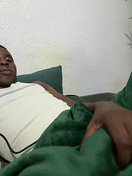 Snapshot of simens76 chatting on February 28, 2026, 9:38 pm simens76 online show from February 28, 2026, 9:38 pm