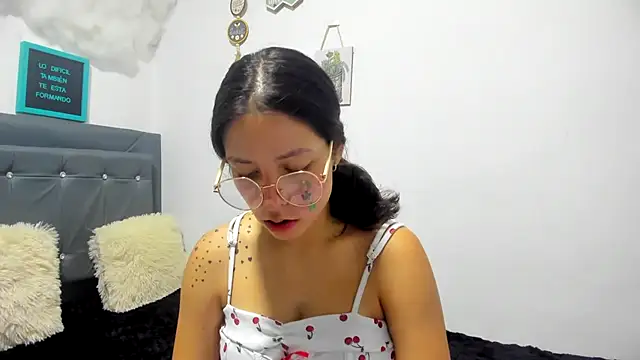 Snapshot of Miranda-cambell chatting on June 26, 2026, 1:54 am Miranda-cambell online show from June 26, 2026, 1:54 am