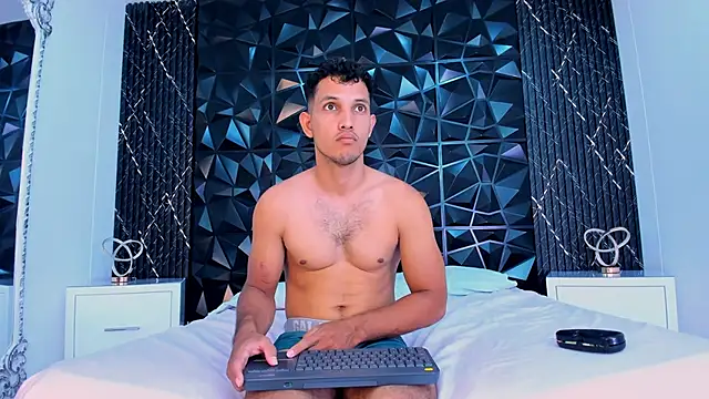 MaxiStanford online show from March 5, 2026, 9:33 pm