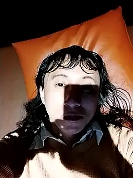 mako7612 online show from April 15, 2026, 4:03 pm