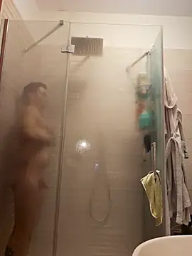 Andreakkkk online show from March 17, 2026, 10:13 pm